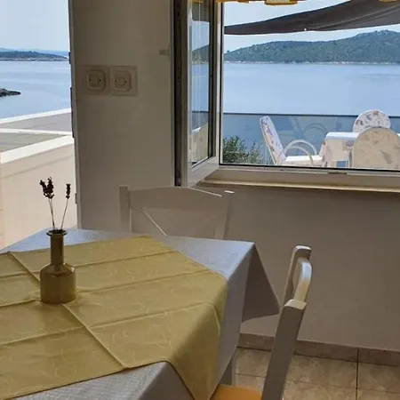 In With Seaview, Terrace, Wifi * Sevid