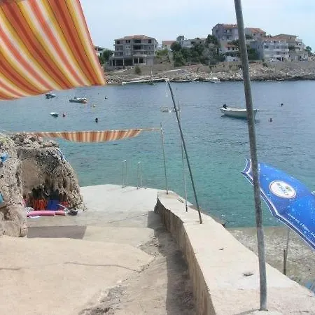 In With Seaview, Terrace, Wifi * Sevid